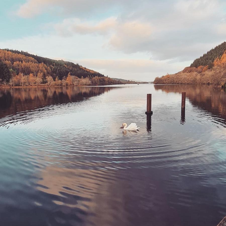 Bonnie Lodge-Lochside Location With Hot Tub Invergarry Exterior foto