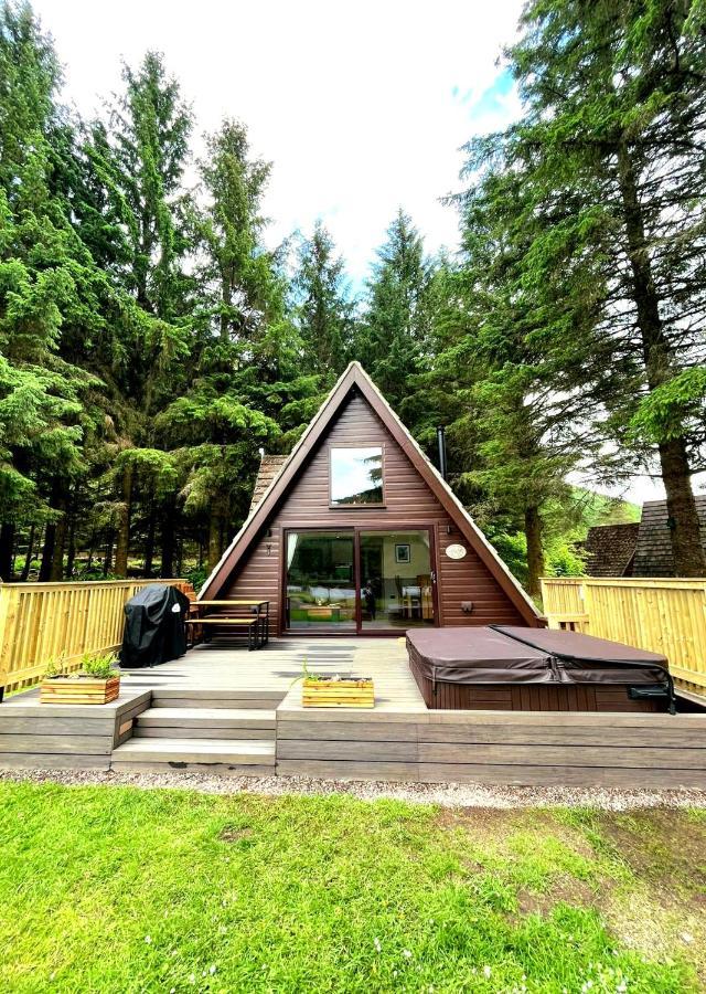 Bonnie Lodge-Lochside Location With Hot Tub Invergarry Exterior foto
