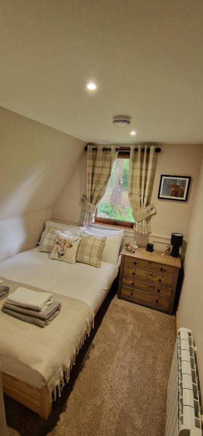 Bonnie Lodge-Lochside Location With Hot Tub Invergarry Exterior foto